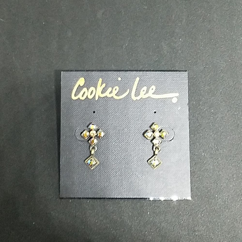 NWT Cookie Lee Earrings